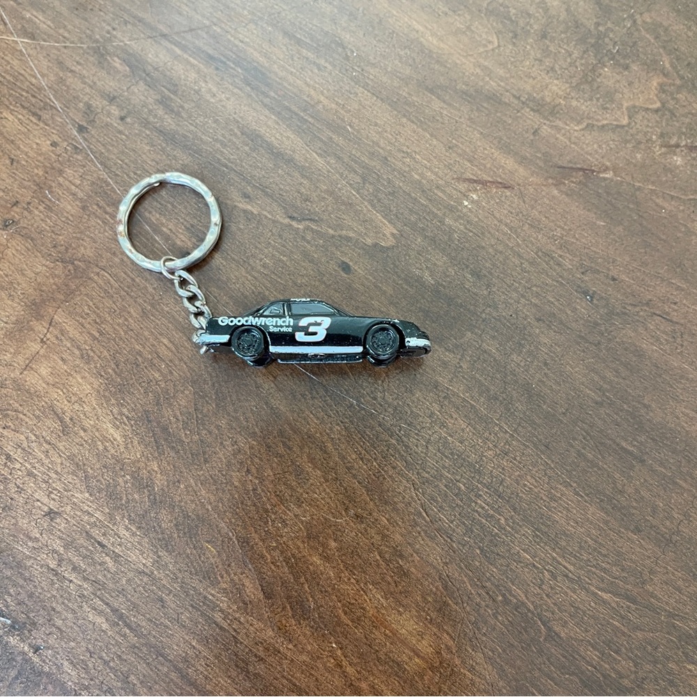 Vintage Dale Earnhardt Race Car Key Chain 2 1/4in. - Picture 3 of 5